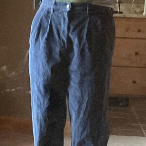 Dockers black corduroy 33x32